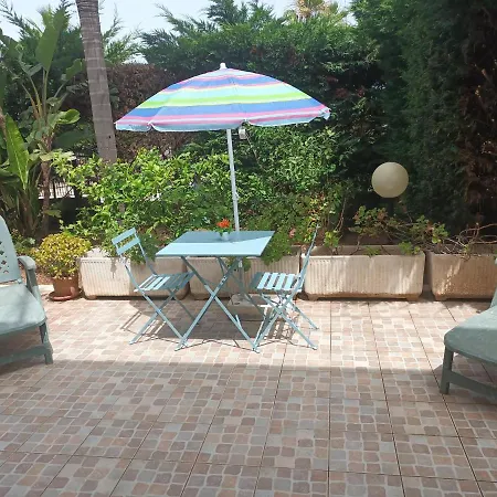 Airport And Sea Holiday home *